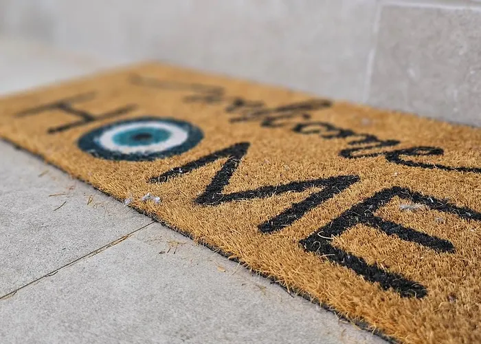 شقة Exquisite 4-bedroom Prestige Rhodes