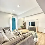 דירה 4-bedroom Prestige Rhodes Near Old Town