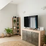 Апартаменты 4-bedroom Prestige Rhodes Near Old Town
