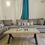 Апартаменты 4-bedroom Prestige Rhodes Near Old Town Родос