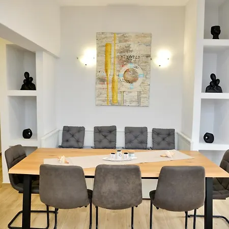4-bedroom Prestige Rhodes Near Old Town Rhodes City