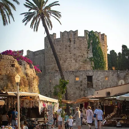 Apartamento 4-bedroom Prestige Rhodes Near Old Town