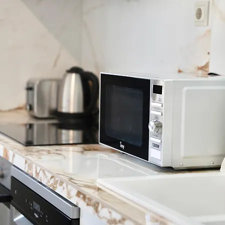 Exquisite 4-bedroom Prestige Rhodes *