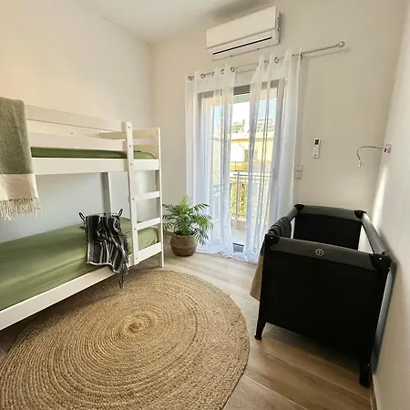 4-bedroom Prestige Rhodes Near Old Town *