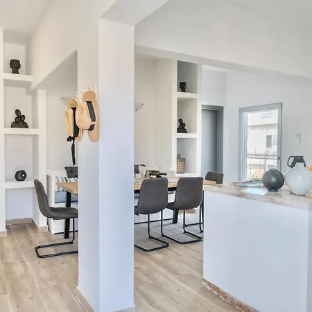 4-bedroom Prestige Rhodes Near Old Town Apartmán *