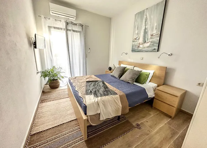 4-Bedroom Prestige Apartment Rhodes Near Old Town Apartament Rhodes City