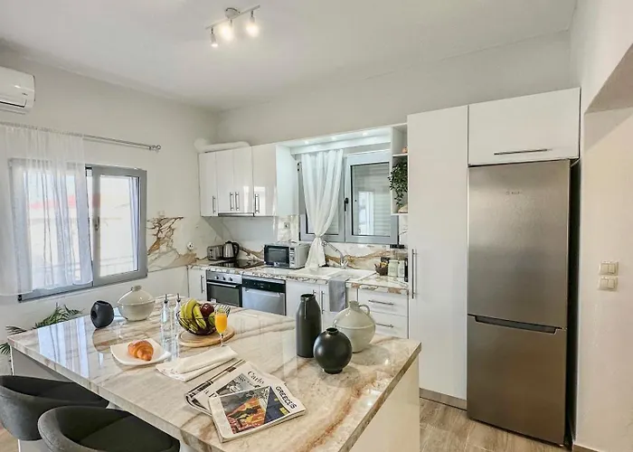 4-Bedroom Prestige Apartment Rhodes Near Old Town * Rhodes City