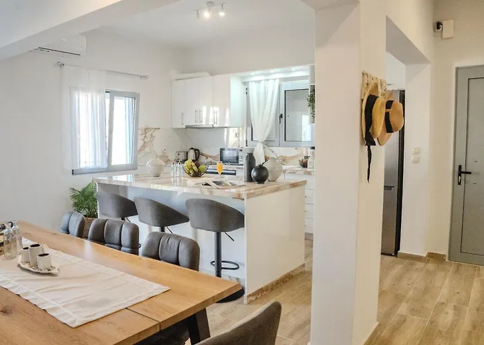 Lägenhet 4-Bedroom Prestige Apartment Rhodes Near Old Town Rhodes City